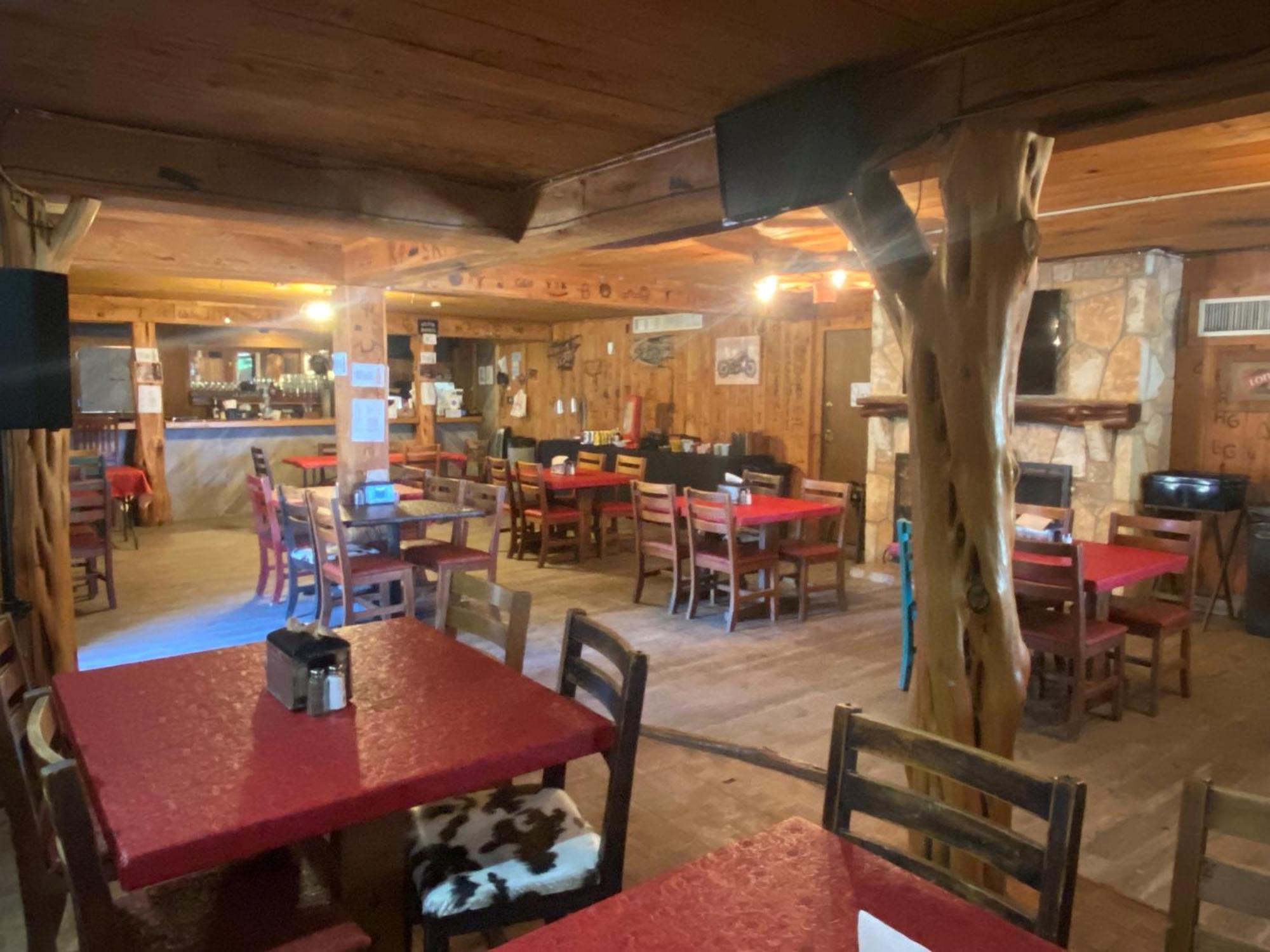 Flying L Ranch Resort & Golf Course Бандера Экстерьер фото